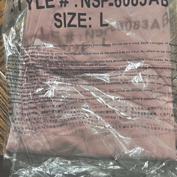 Nwt woman’s biker shorts dusty rose sz.L - Picture 1 of 4